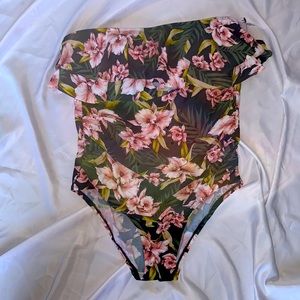 Women's Kona Sol Swim Kona Sol XL Coverage One Piece Swimsuit